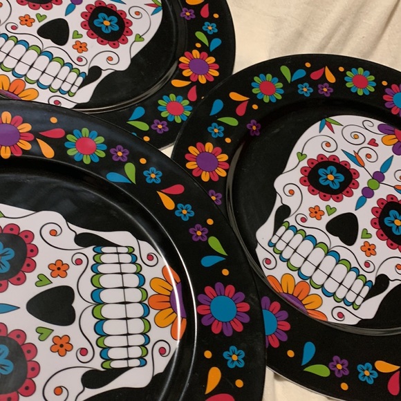 Lot: 3 Day of the Dead Sugar Skull Plates, Bambooozle chip & dip, Pumpkin Tap + - Picture 6 of 13